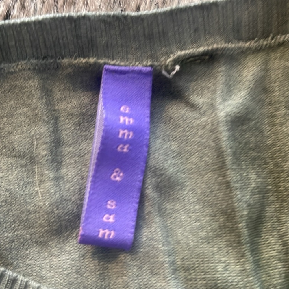 Sweater - Picture 2 of 3